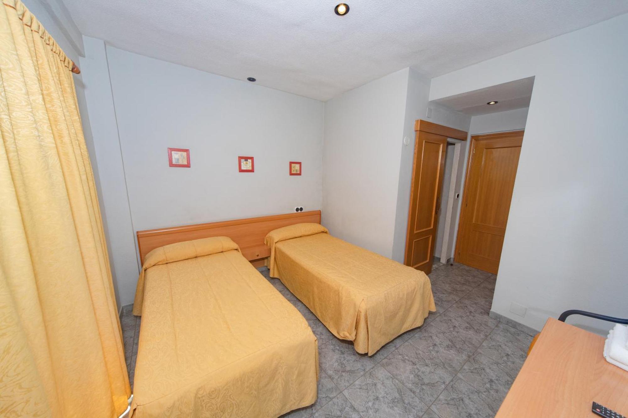 Hostal Virginia 파바레타 외부 사진