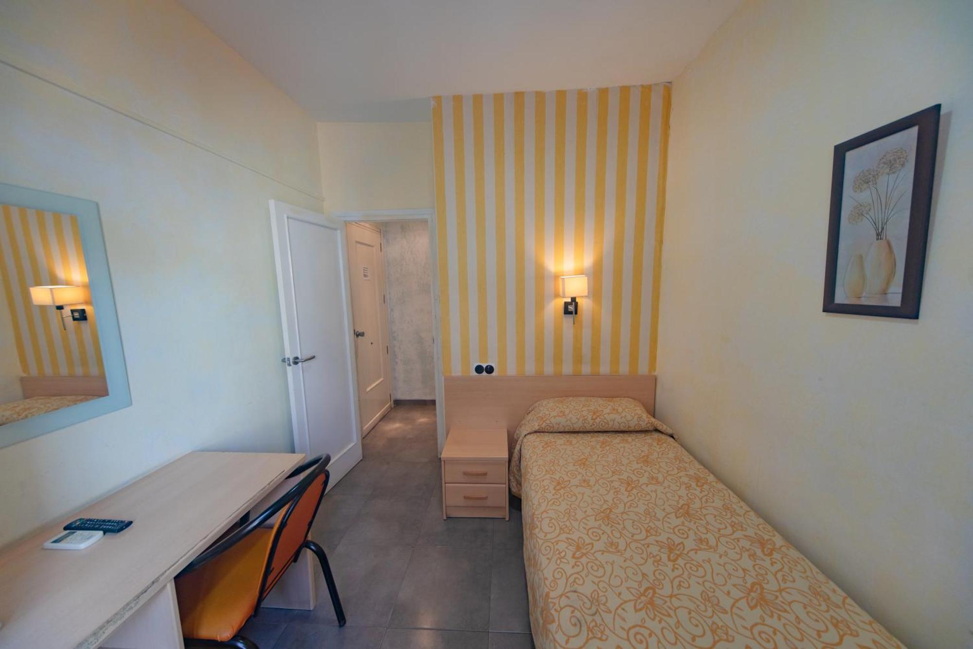 Hostal Virginia 파바레타 외부 사진