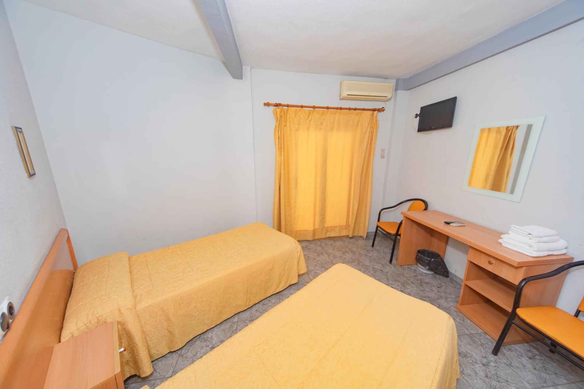 Hostal Virginia 파바레타 외부 사진